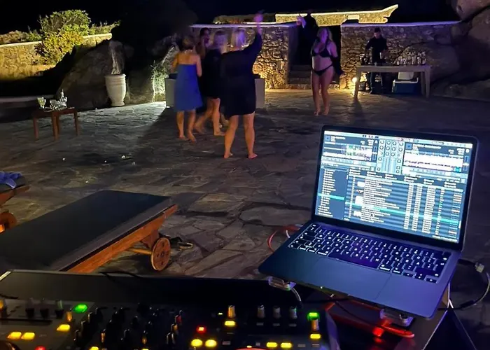 Lucia Area * Kalafáti