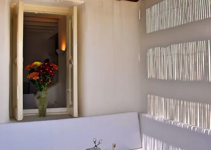 Lucia Area ヴィラ カラファティス